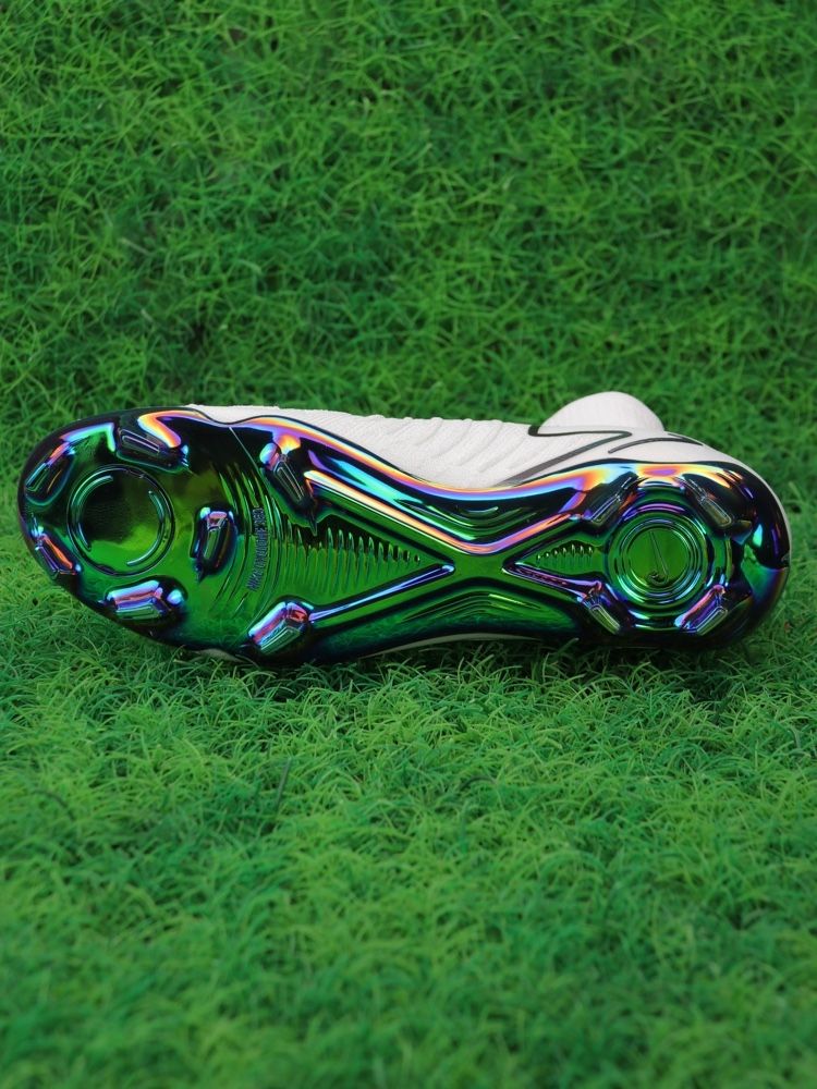 Nike Phantom Luna II Elite FG White Black