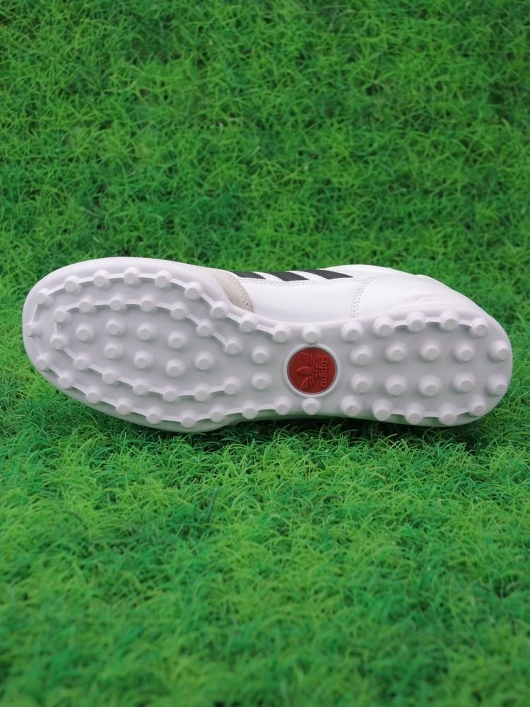 adidas Mundial Team Turf - Cloud White/Core Black/Gold Metallic