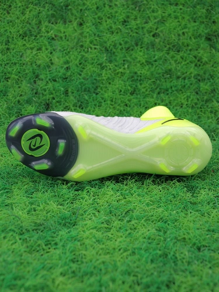 Nike Phantom Luna II Elite FG Mad Voltage - Metallic Silver/Black/Volt